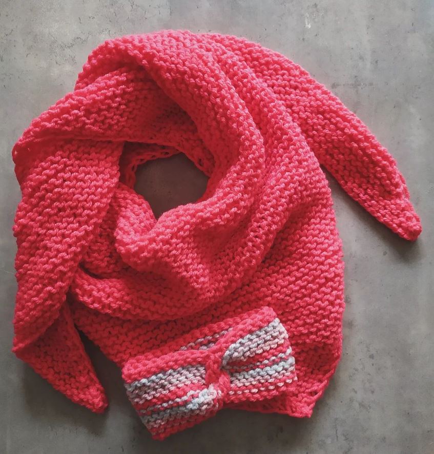 hřejivý šátek korálový