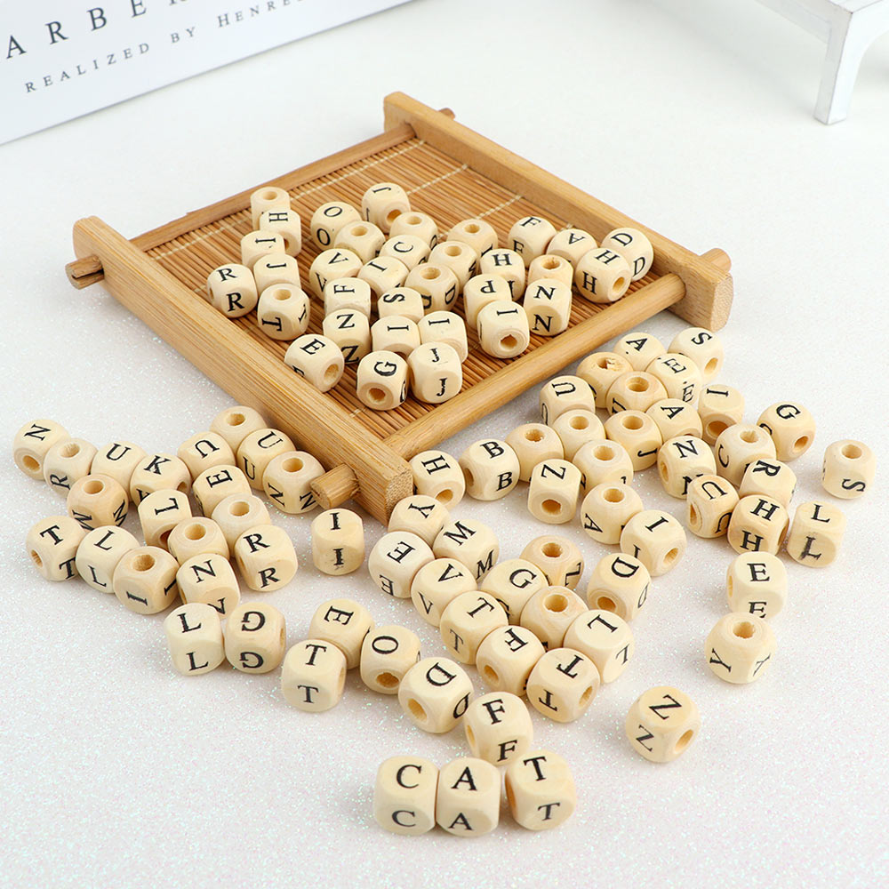 Dřevěné korálky 10 x 10 mm (80ks)