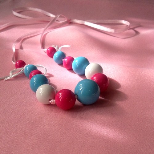 ,,Koulíme koule'' růžové korále