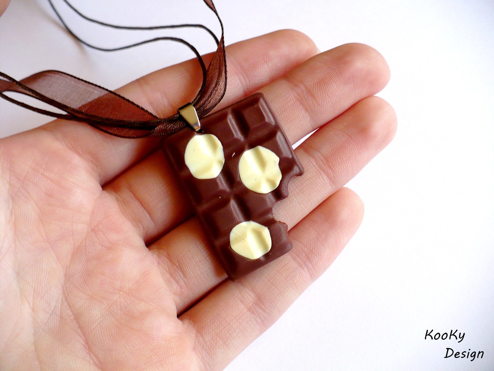 Náhrdelník - čokoládka