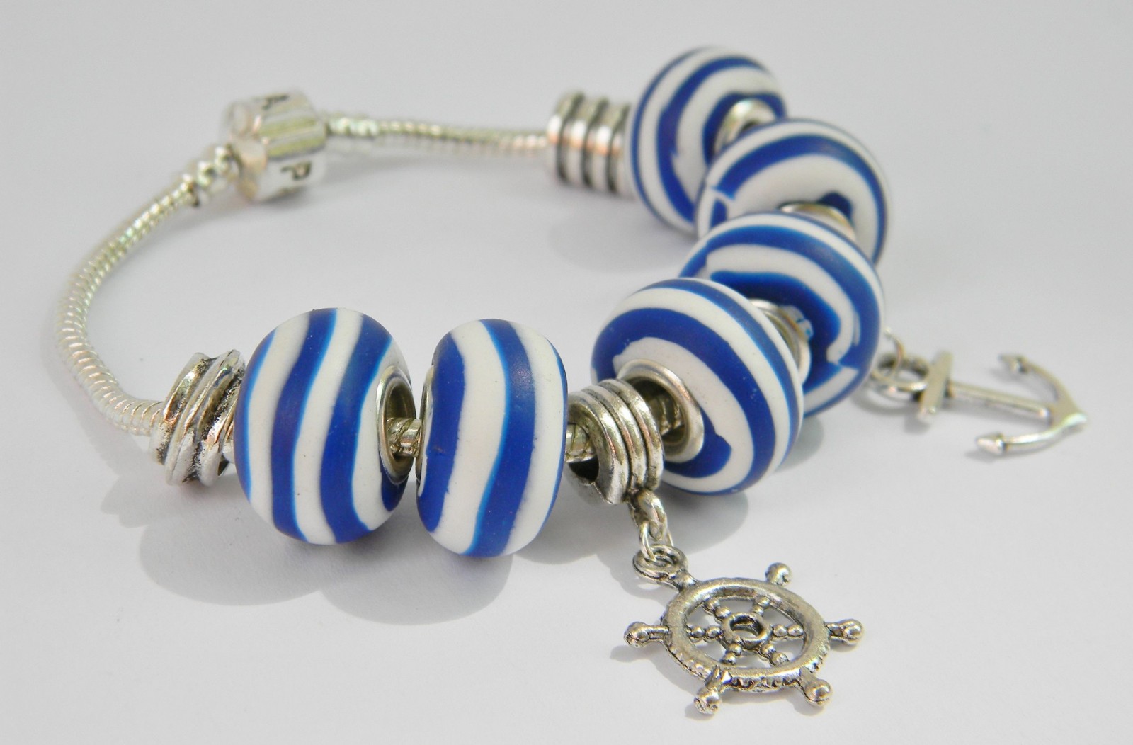 Náramek na řetízku Navy Blue