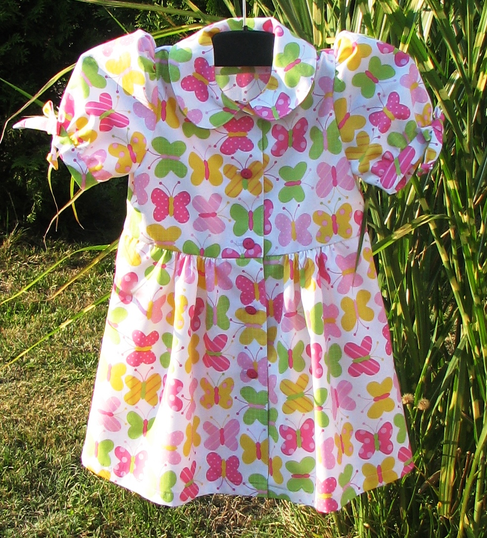 Šatičky s motýlky