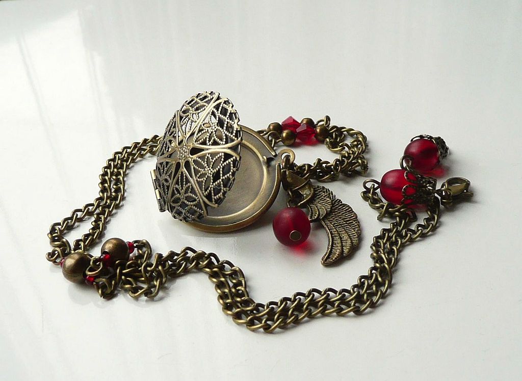 ..Síla lásky.. / medailon/