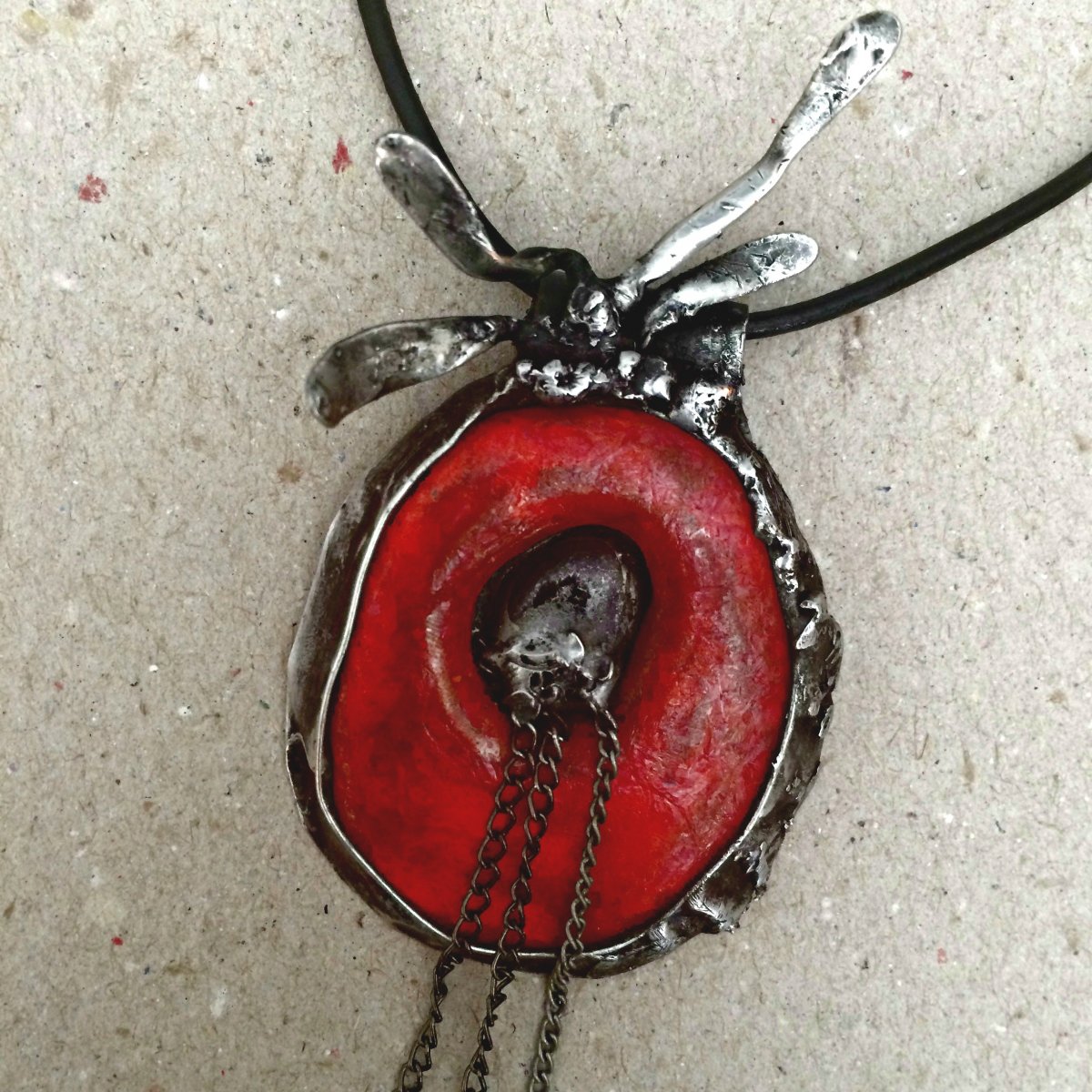 Náhrdelník keramika a cín Exotický květ