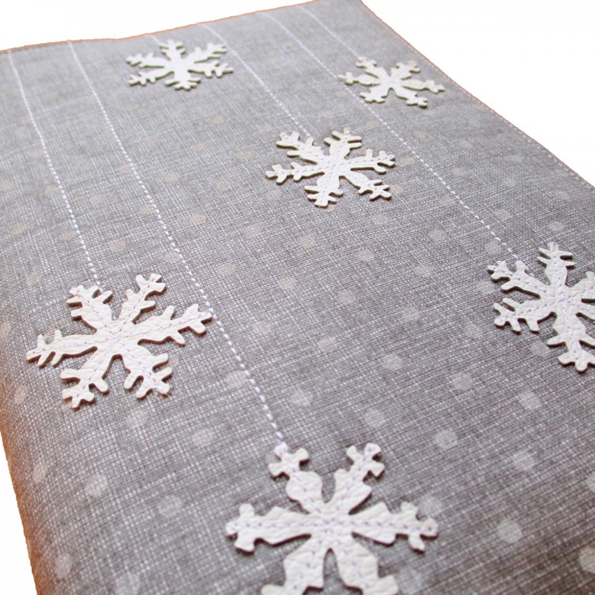 Obal na knihu "Snowflakes"