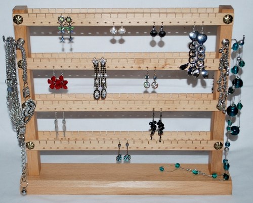 Stojánek na náušnice