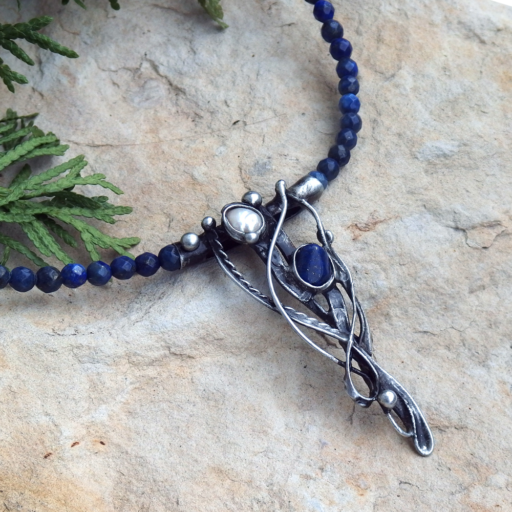 Lapisový náhrdelník