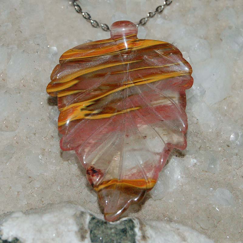 Náhrdelník s lávovým křišťálem 2