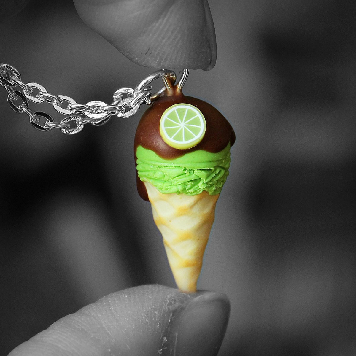 Limetková zmrzlina s čoko polevou
