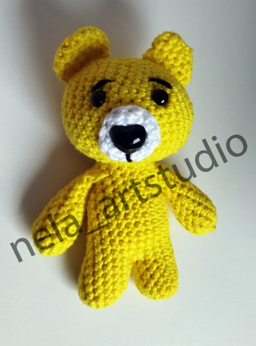 Háčkovaný medvídek žlutý