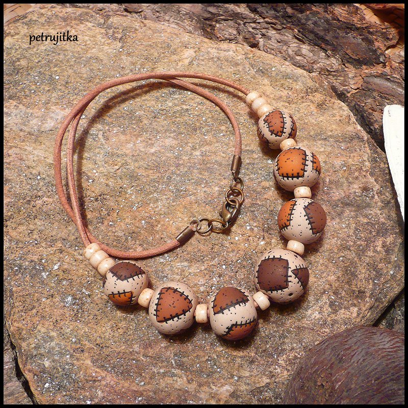 Korále samá záplata