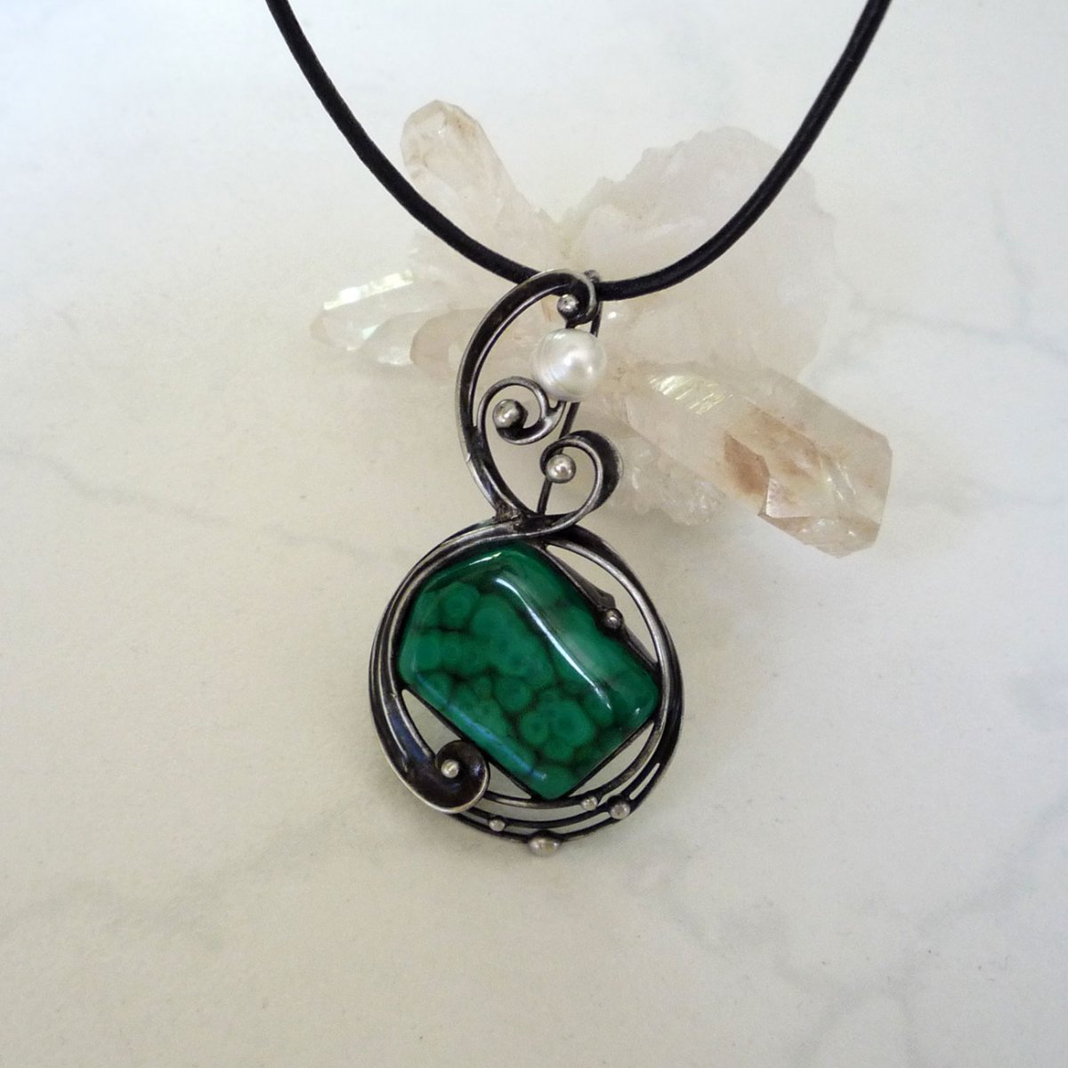 Bublinky s malachitem