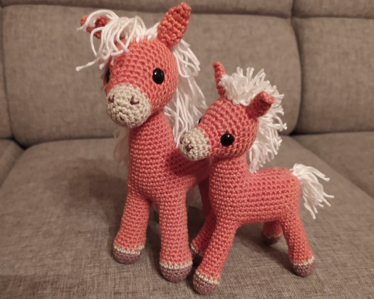 Klisna s hříbátkem