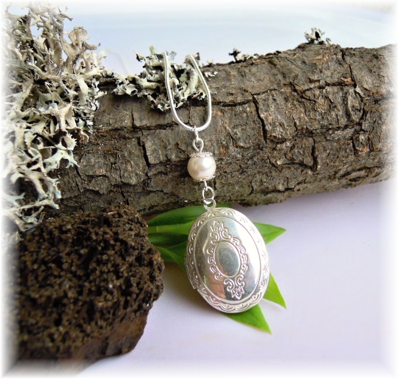 Medailonek s perličkou