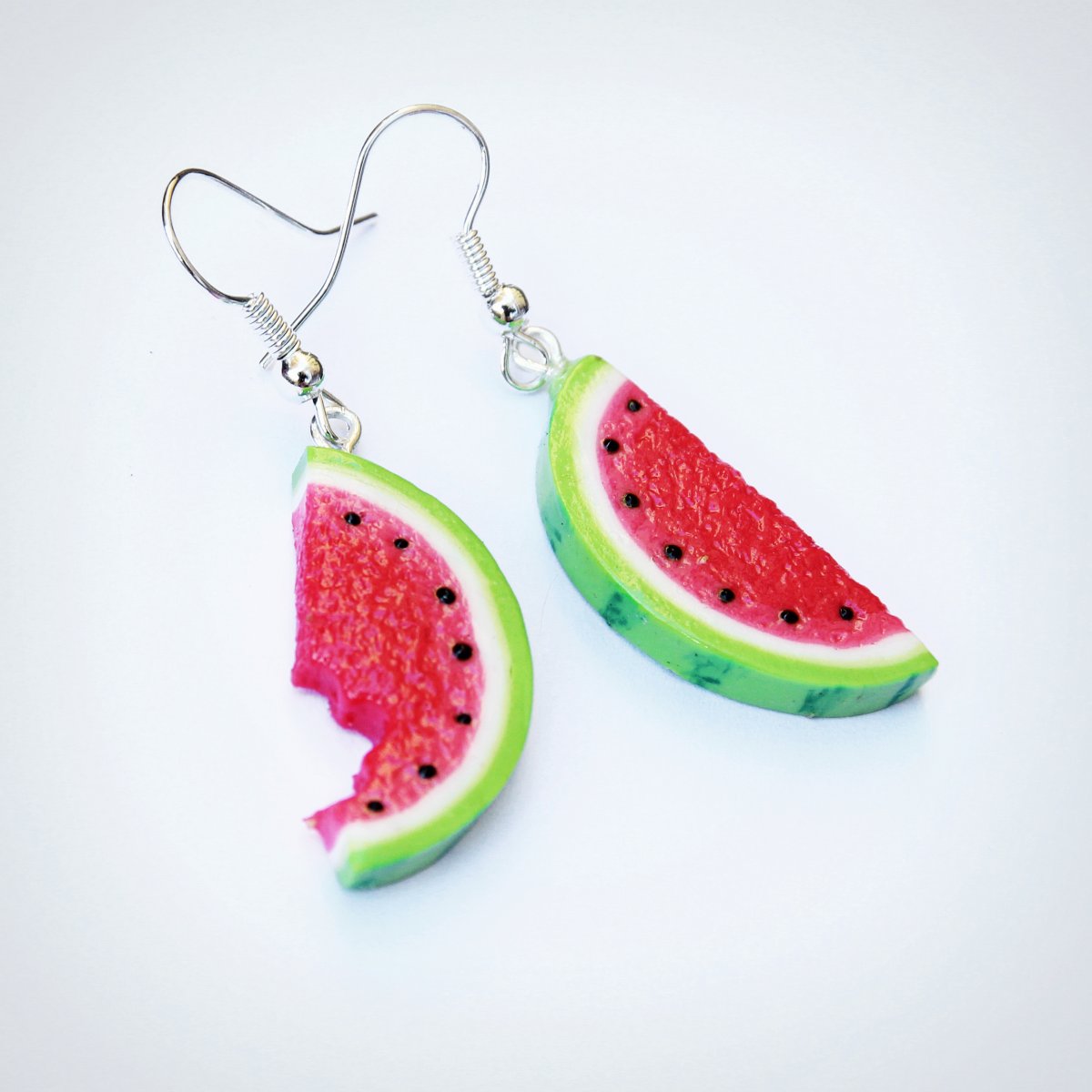 Melounky, jeden nakousnutý:)