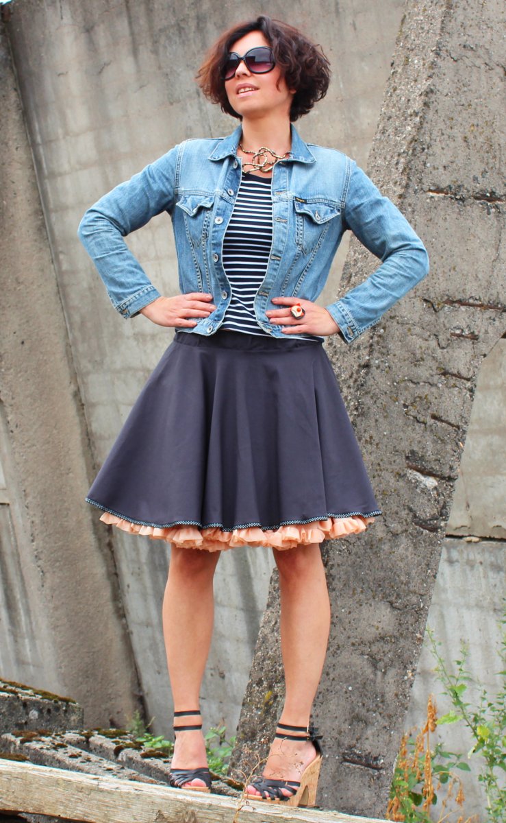 FuFu sukně černá s lemem a s meruňkovou spodničkou