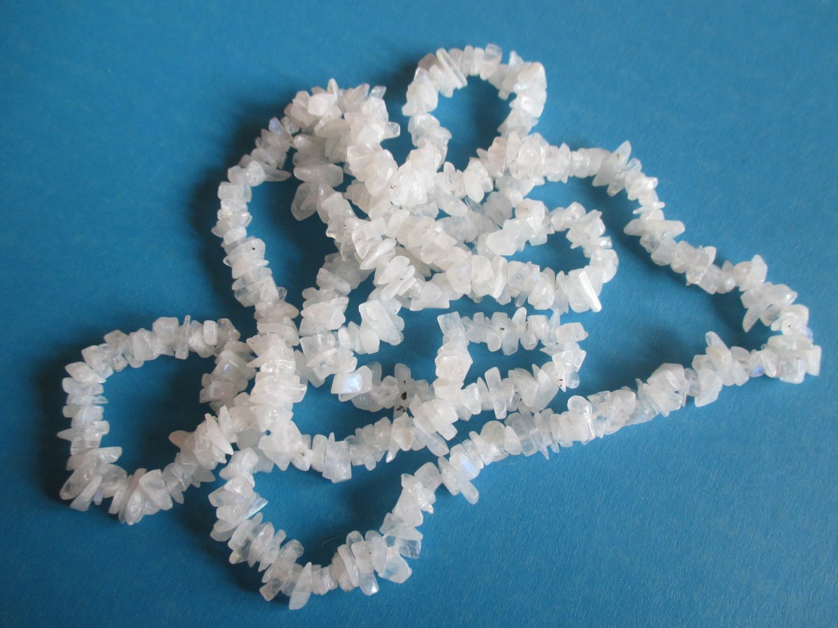 Měsíční kámen bílý pravý - 90 cm