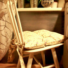 židle tonetka samotná samotěnka v levandulovém kabátku