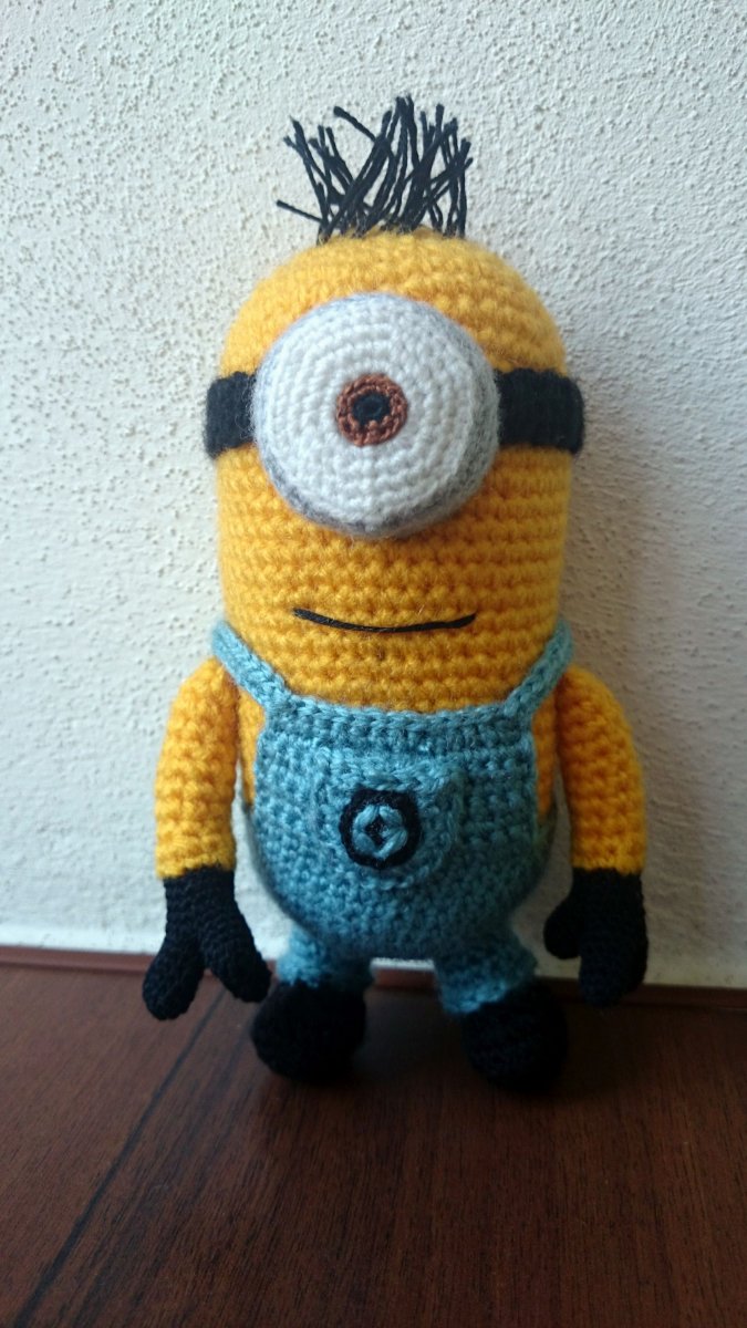 Krásný háčkovaný mimoň