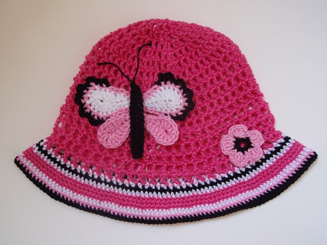 háčkovaná čepička,klobouček