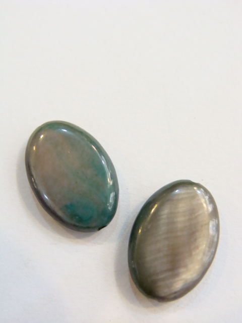 Perleť, ( 2 ks ) 15x10 mm, vrtaný