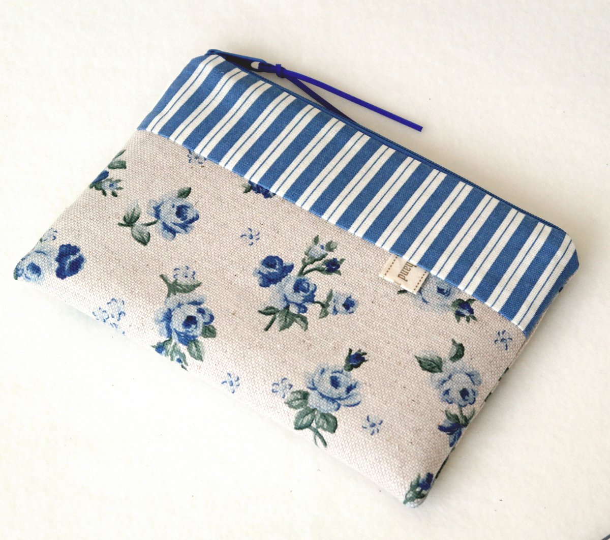 MODRÉ RŮŽIČKY- taštička