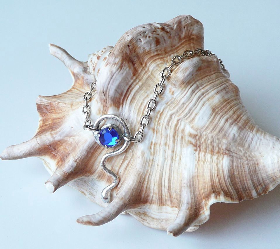 nákotník  Sirius  kelt  ..  (safírově modrý)