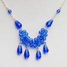 Modrý šitý korálkový náhrdelník