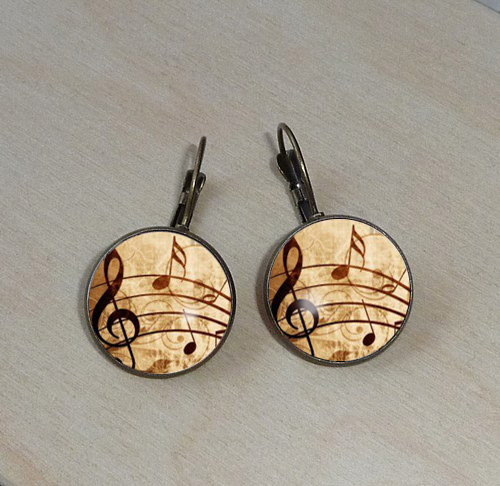 Náušnice z pryskyřice