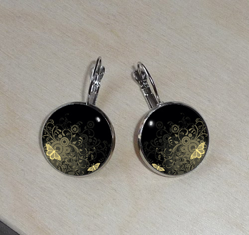 Náušnice z pryskyřice