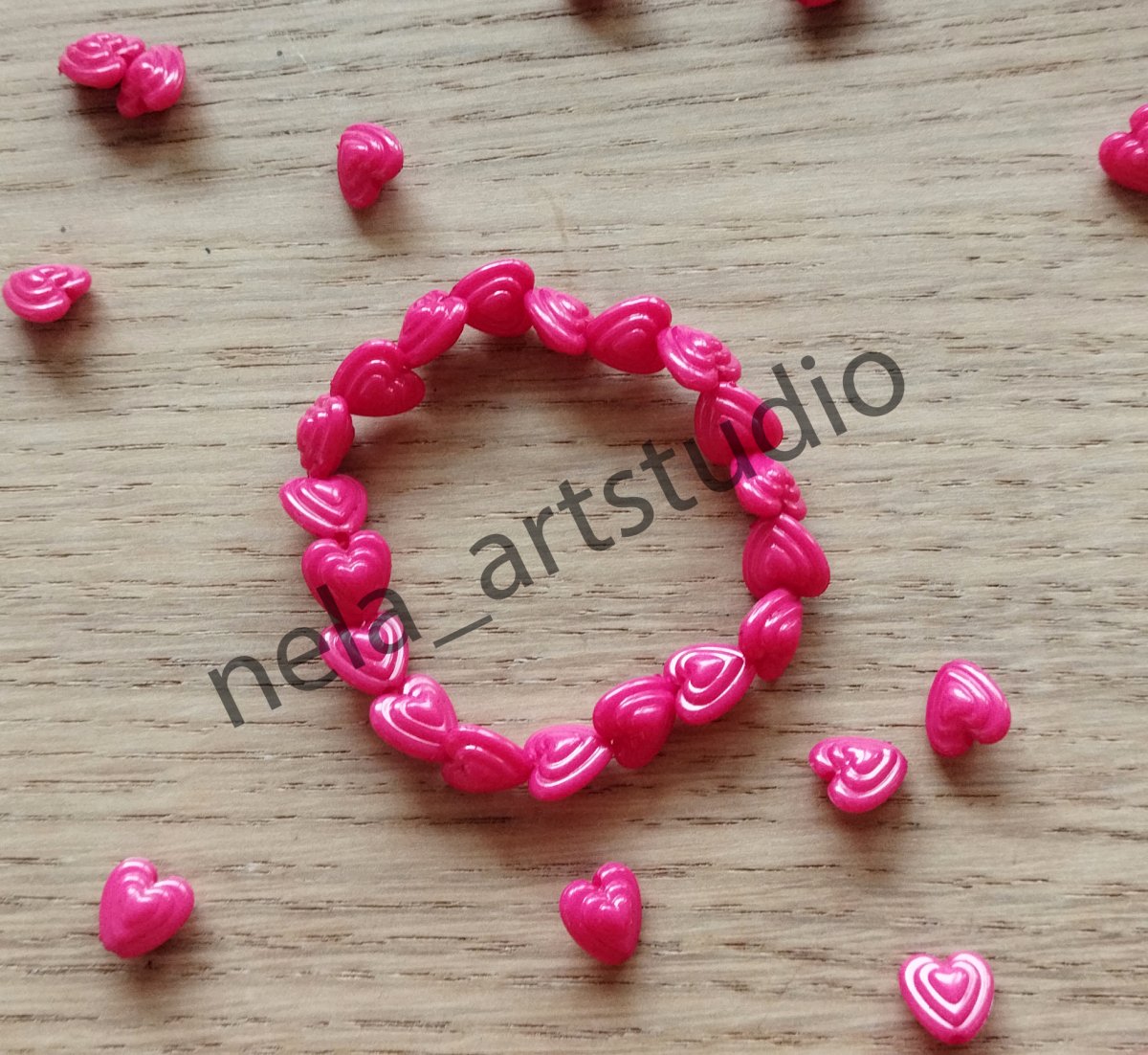 Náramek srdce červený