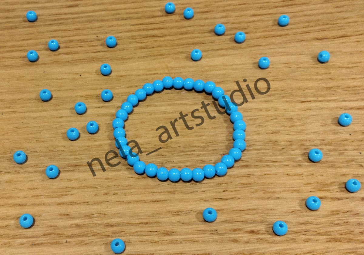 Náramek kulička modrý