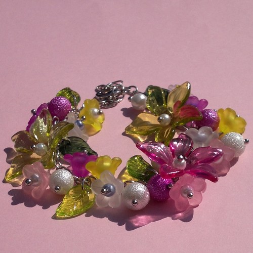 Květinový náramek