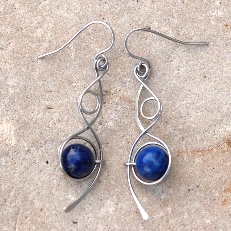 Lapisové z tepané chirurgické oceli