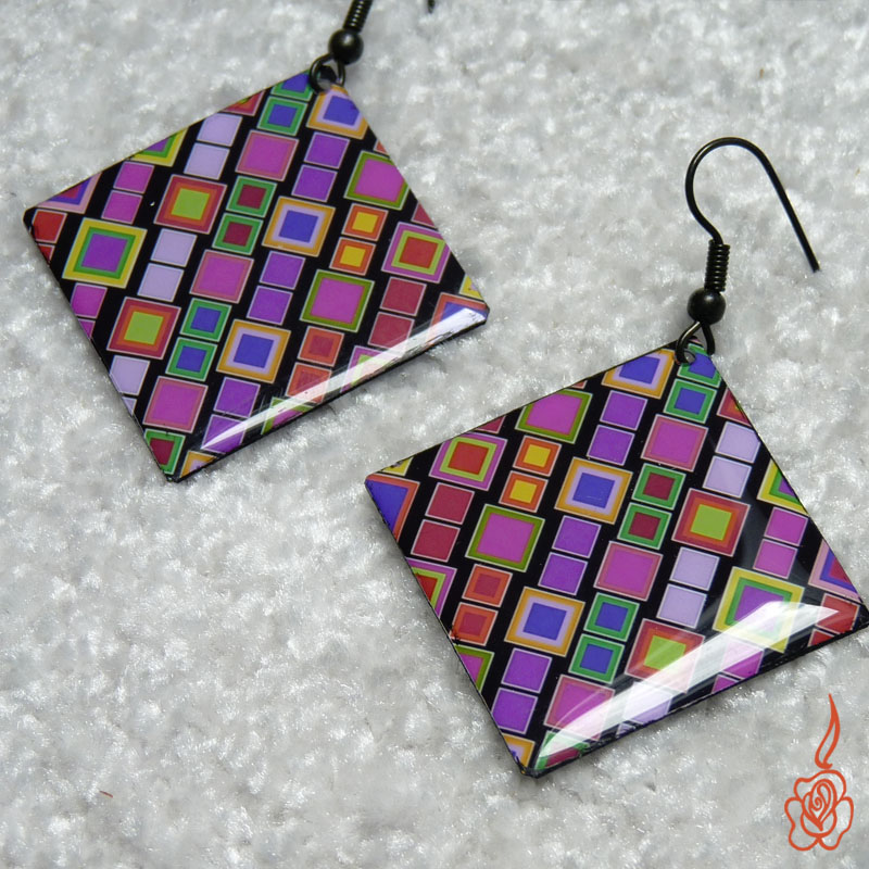 Velké náušnice s kostičkami