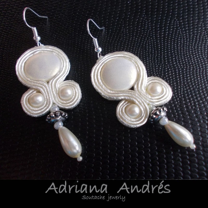 Naušnice classic krémové