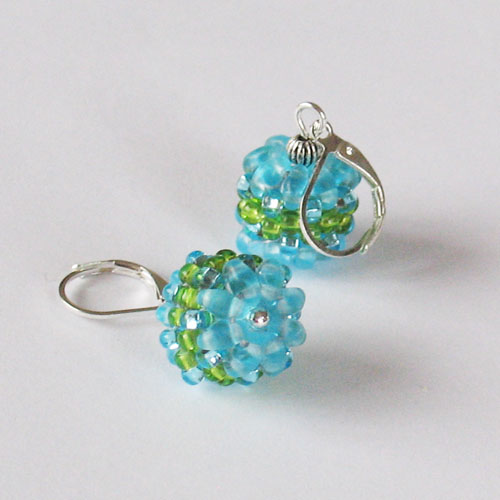 náušnice šité  K5