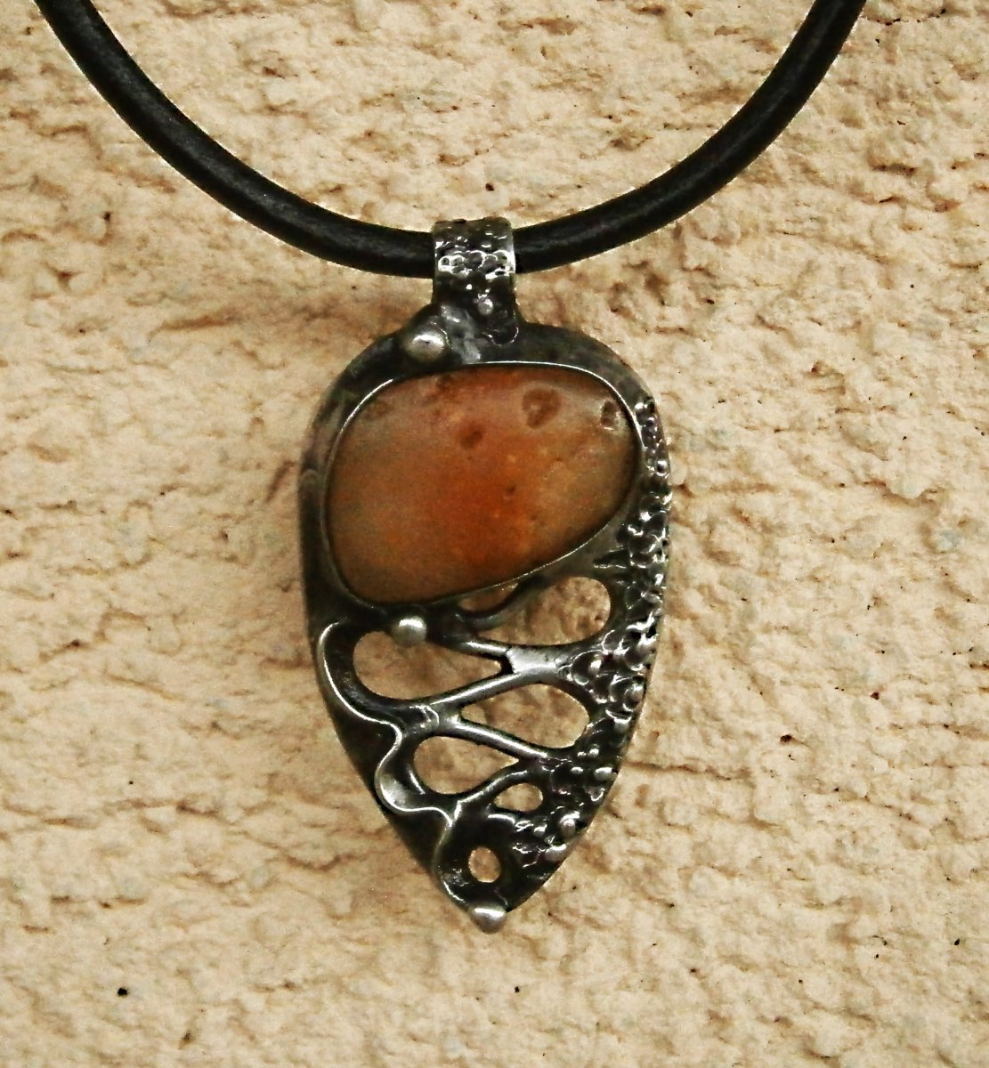 Nebezpečná i něžná