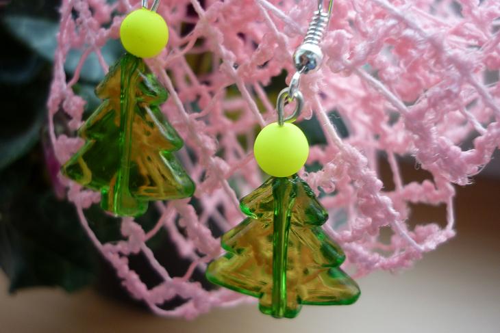 co to svítí nad stromečkem