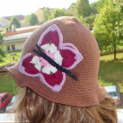 Letní háčkovaný klobouček