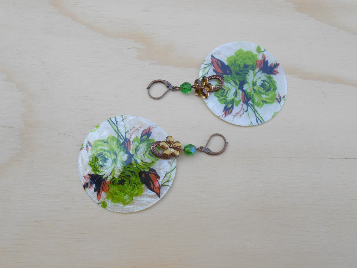 Náušnice perleť kytičková (708/15)