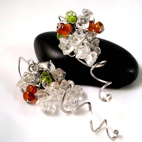 NÁUŠNICE Jarní pučení