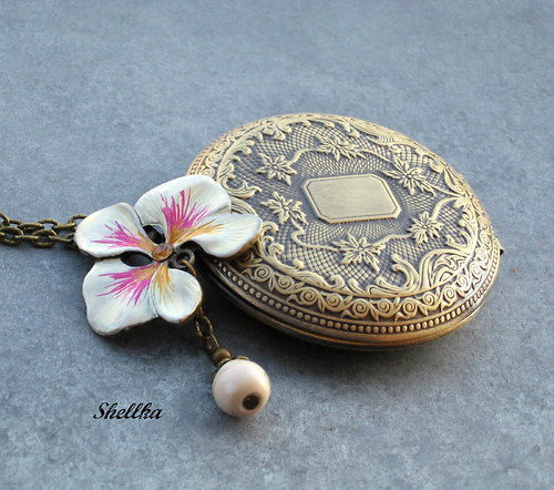 Náhrdelník - medailonek ,,ORCHIDEJ,,