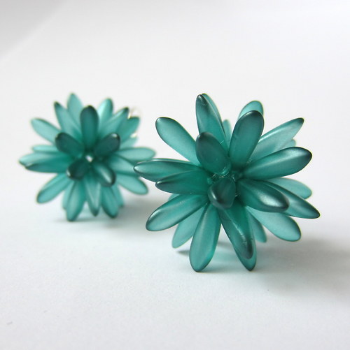 Mentolový matný ježek-náušnice