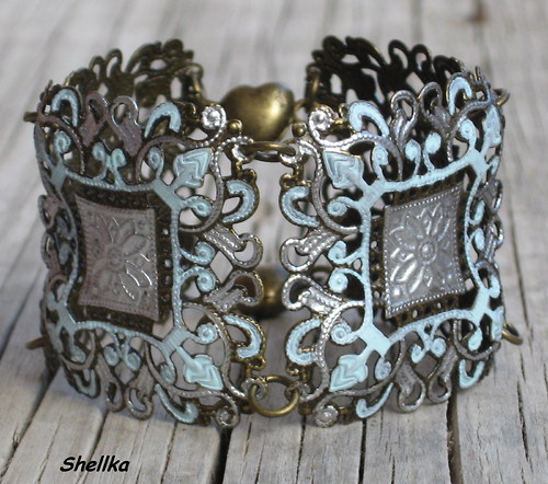 Náramek ,,FROSTY PASSION,,