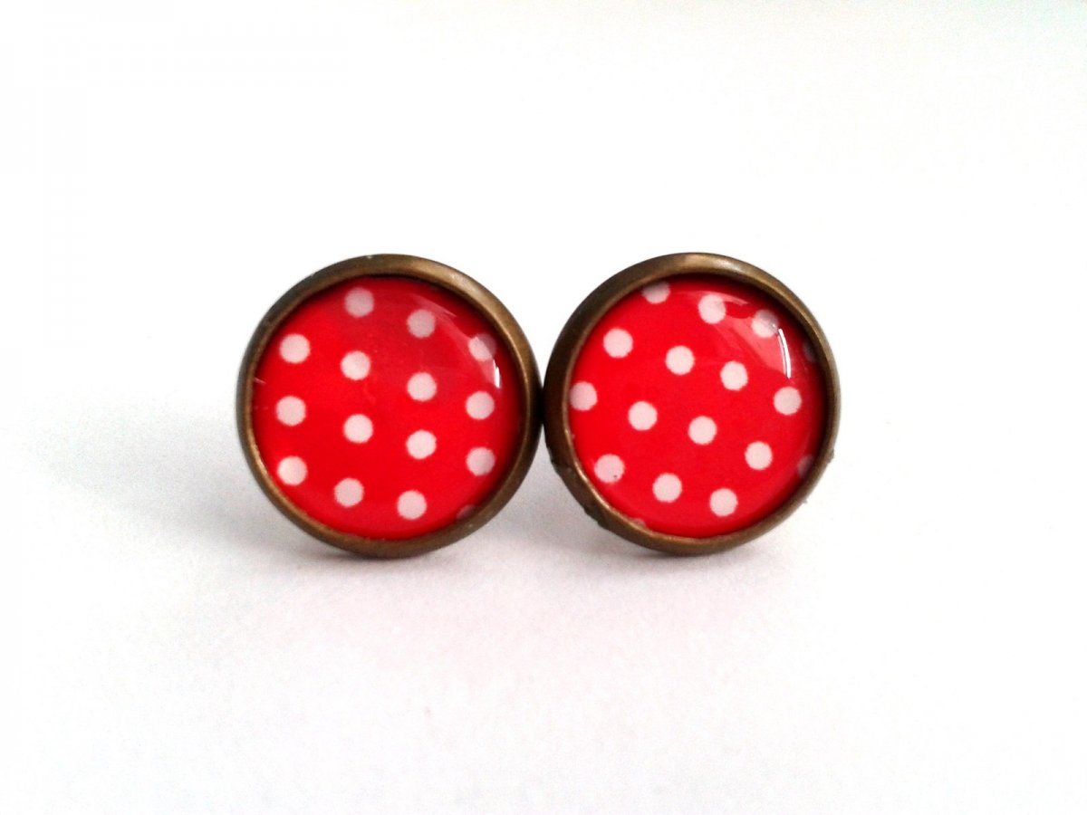 Puntíkaté červené pecky