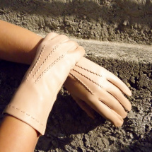 Béžové dámské rukavice bezpodšívkové
