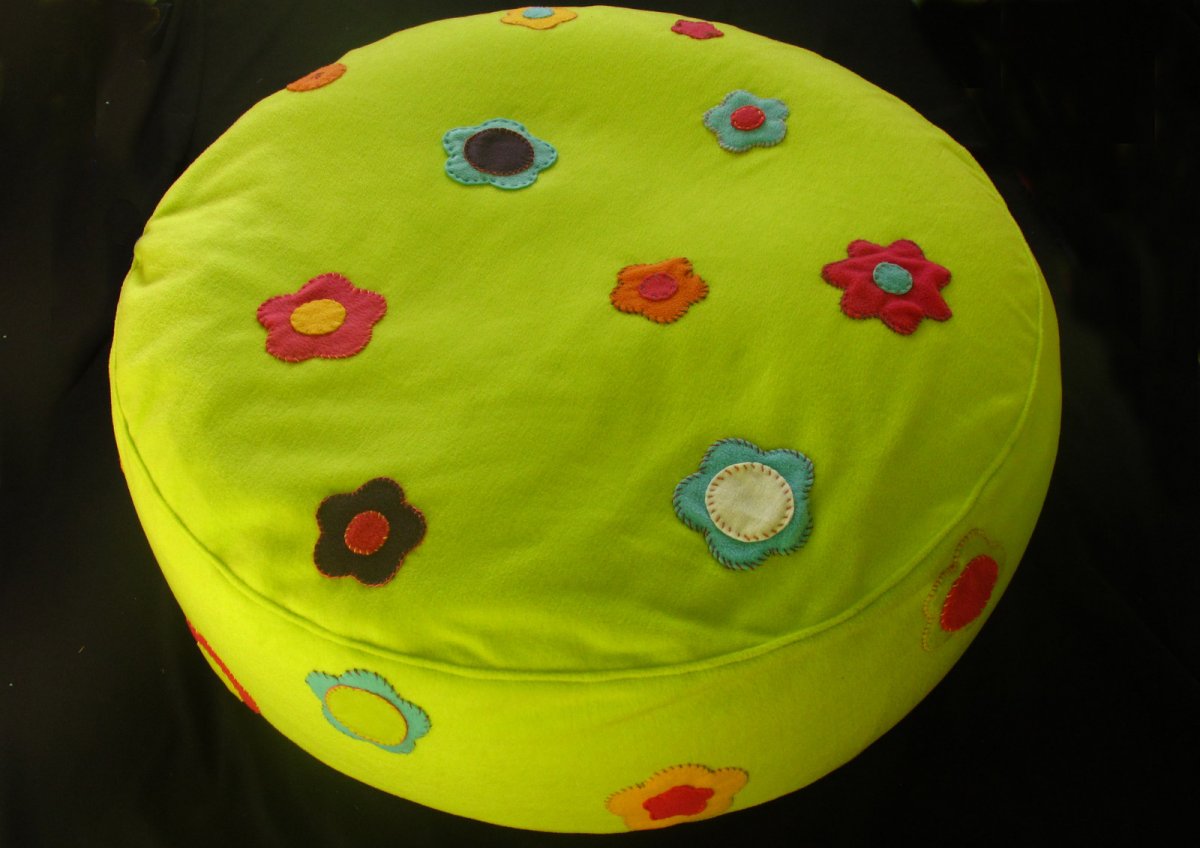 XL sedací vak - květinový kruh, ručně našité aplikace