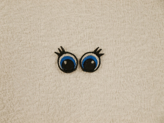 Vyšívané oči modré s řasami 2cm 1 pár