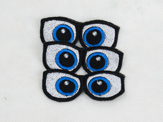 Vyšívané oči s brýlemi modré 6,8 x 3,5cm